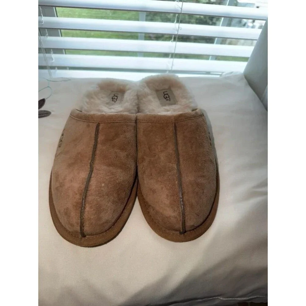 UGG Men’s Scuff Suede Slippers Chestnut (S/N 5776) Size 9 US / EU 42